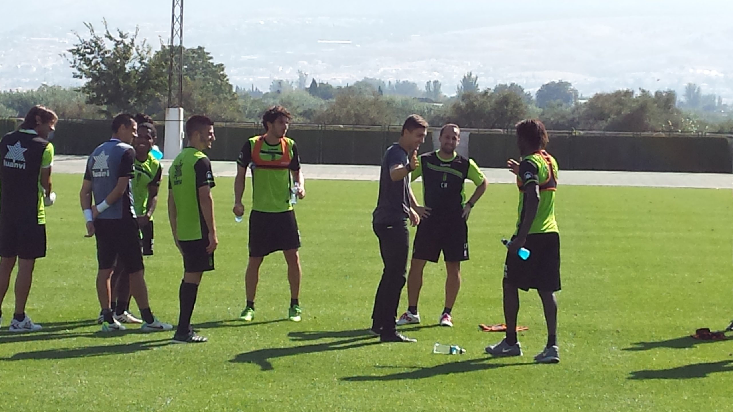 Entrenamiento Granada CF visita Siqueira