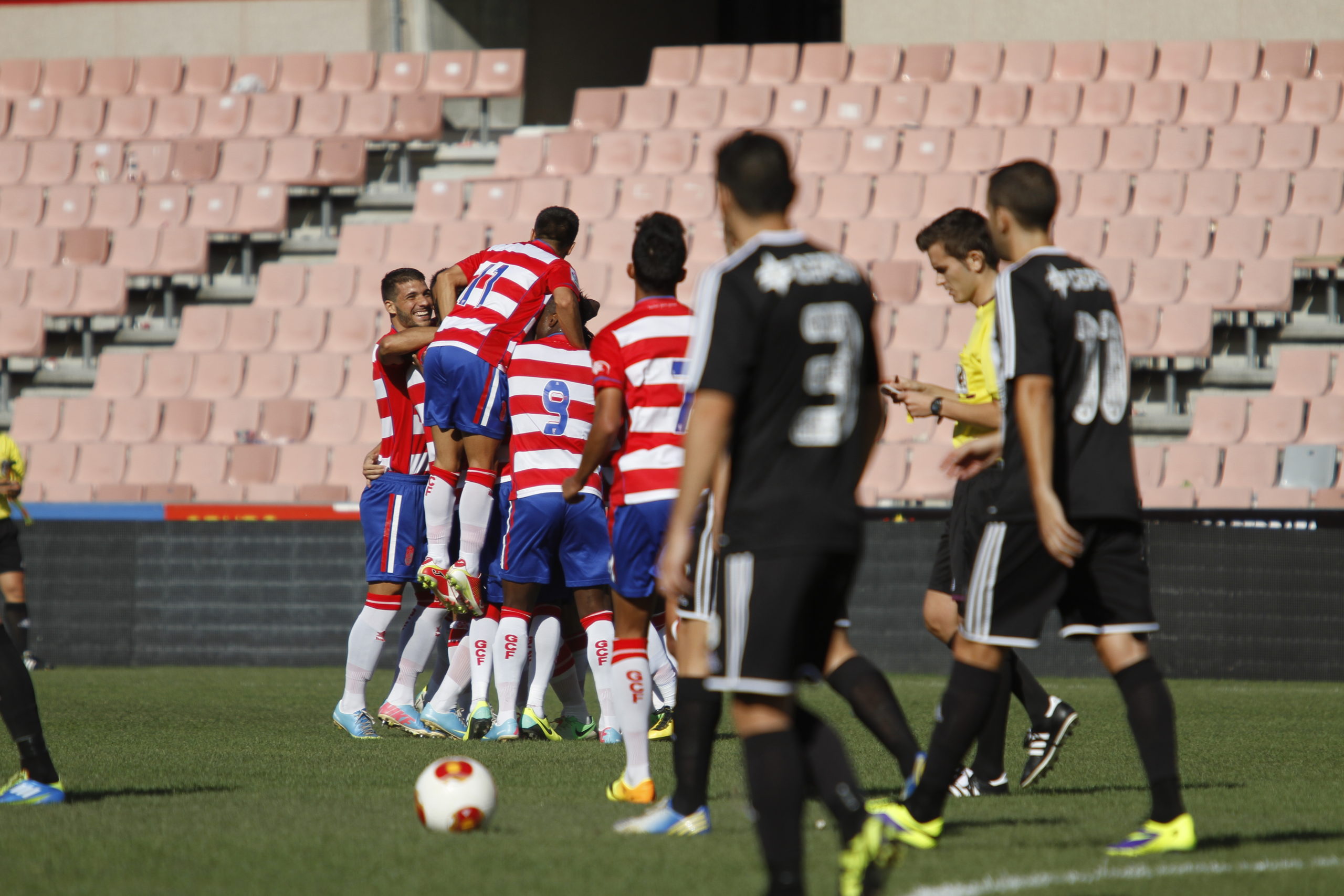 Granada B Linense Gol Adolfo