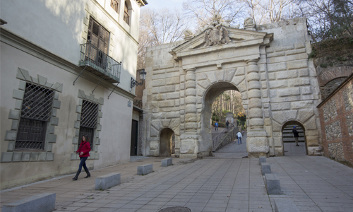 Cuesta de Gomerez Puerta de las Granadas _04