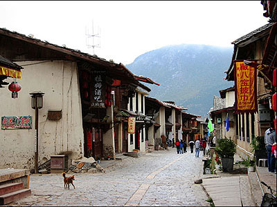 dukezong-ancient-town-2