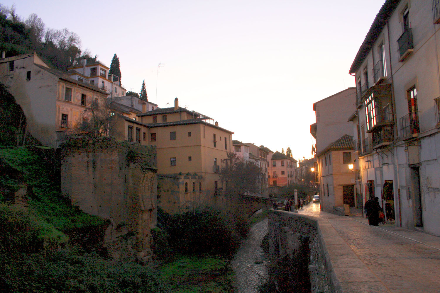 granada-acera-del-darro