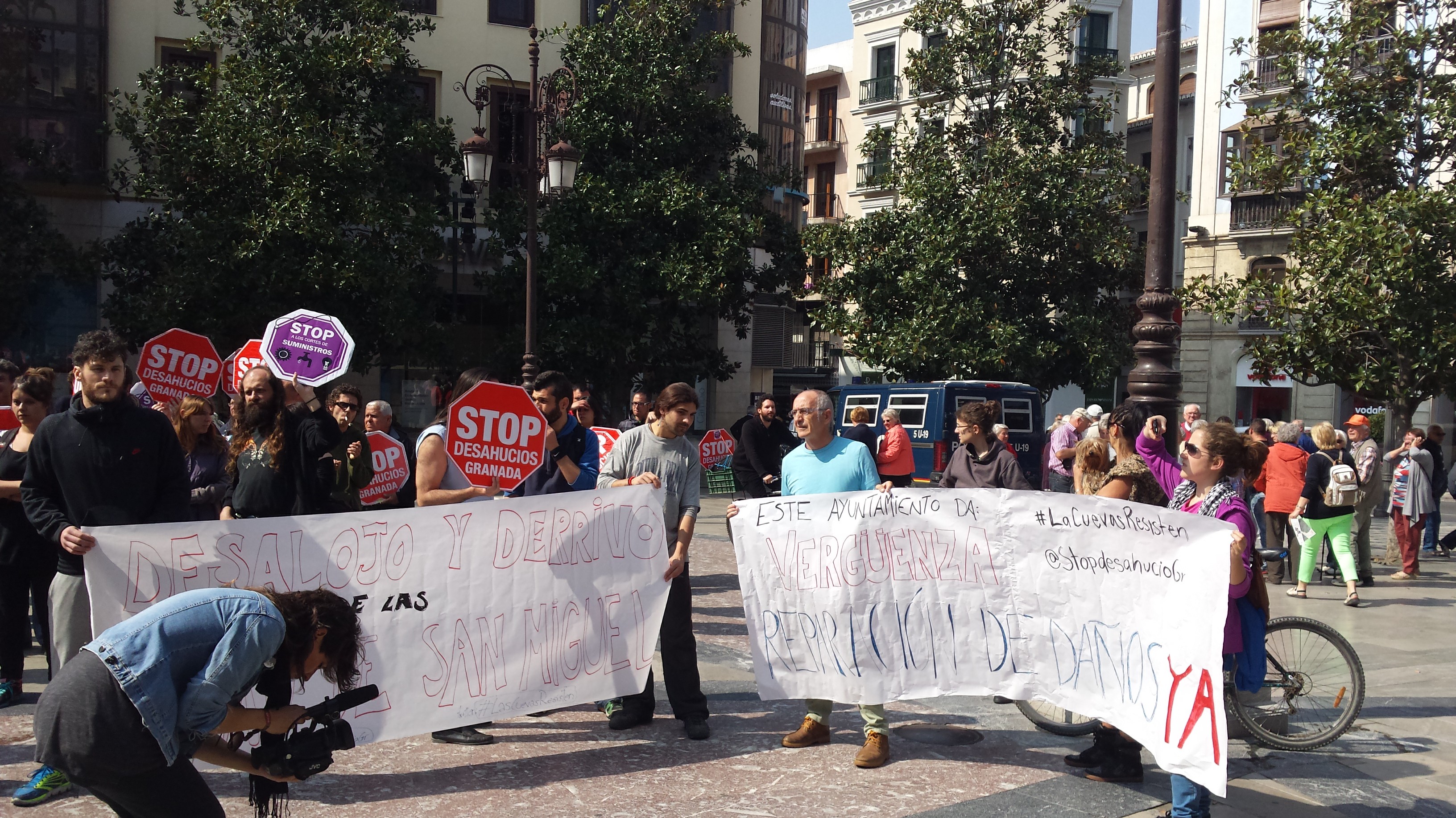 Stop Desahucos manifestación cuevas