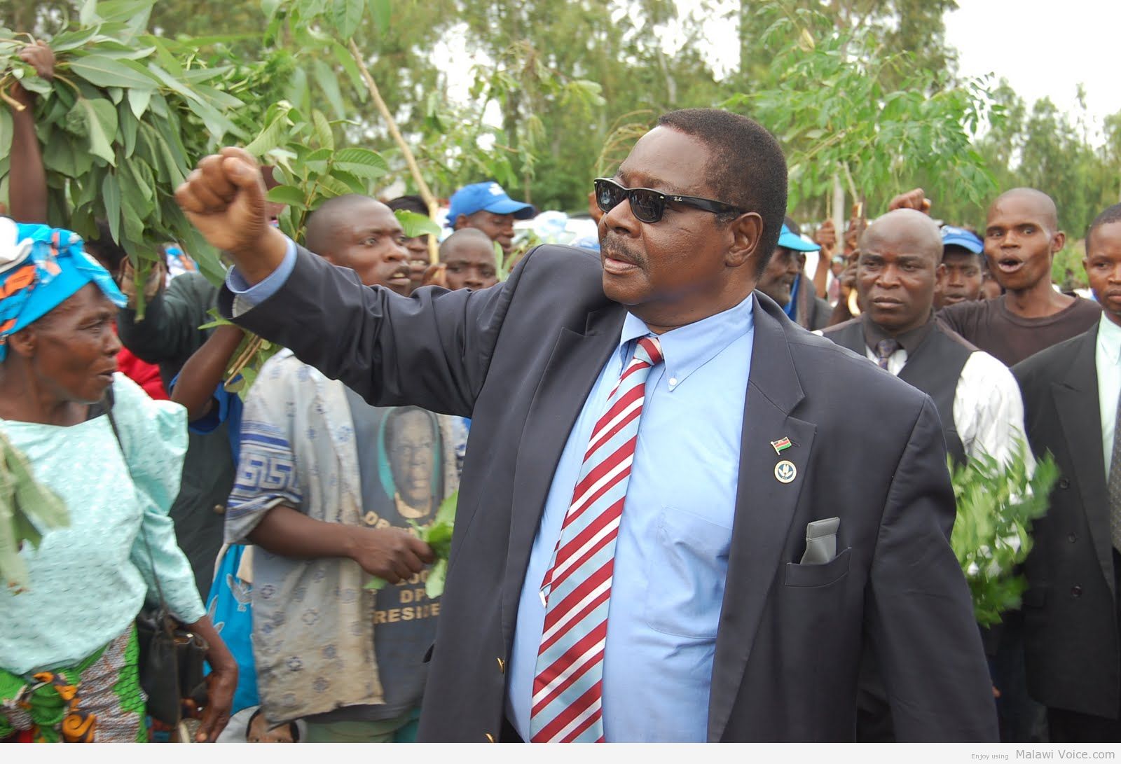 Peter-Mutharika-Boosting-morale