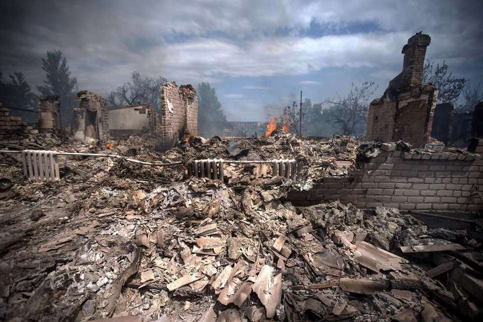 Lugansk-bombardeado-por-la-avi ucrania