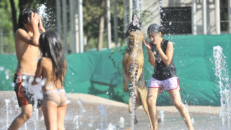 Niños | Agua | Calor