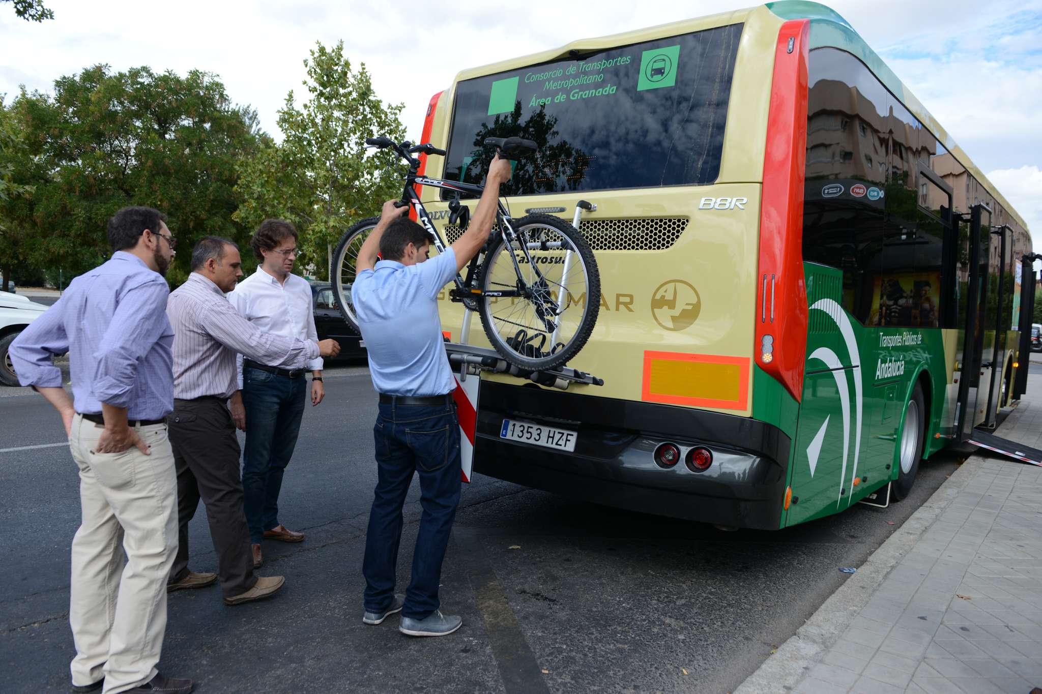 JMG_9553-bus bicis