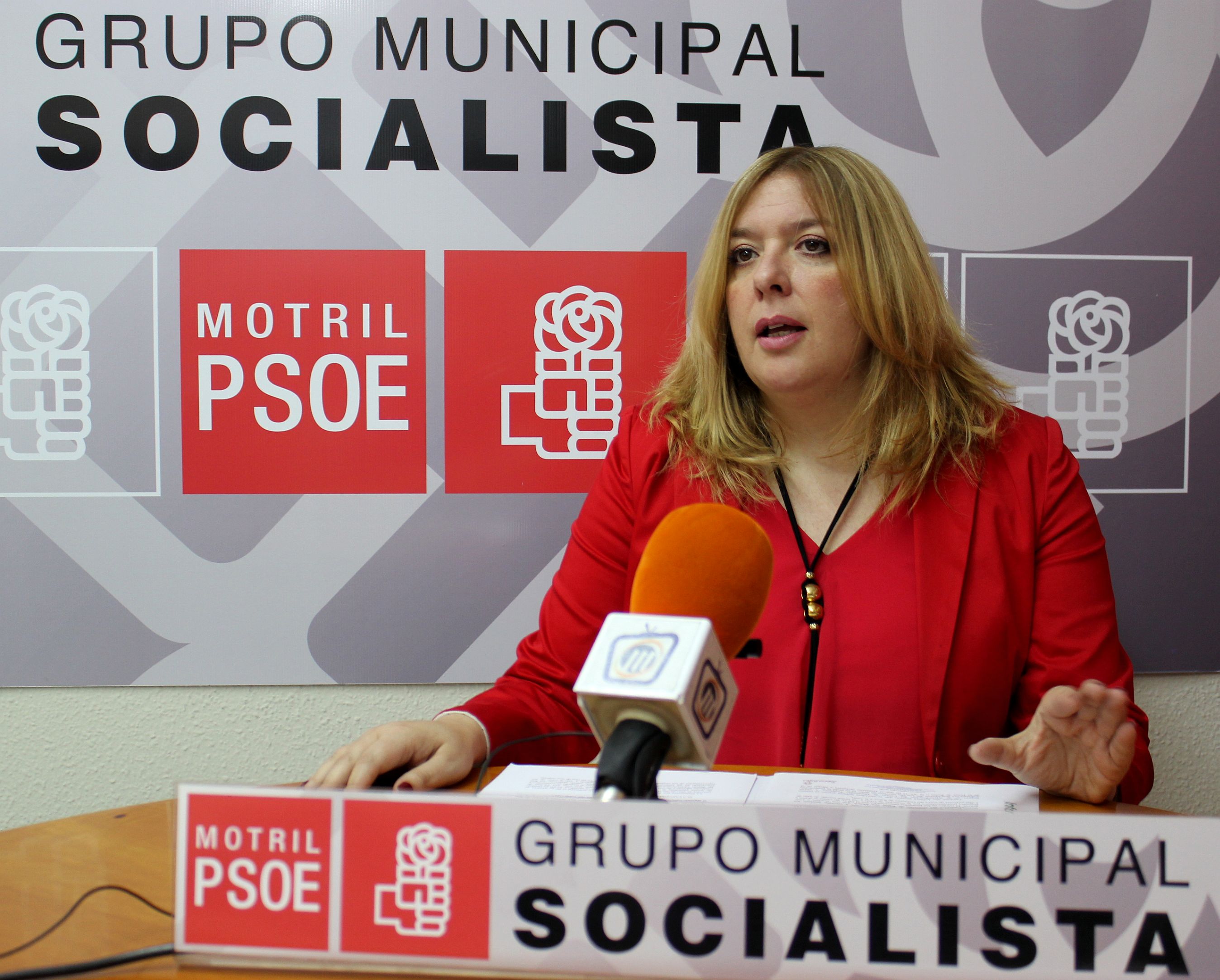 Flor Almon en rueda de prensa