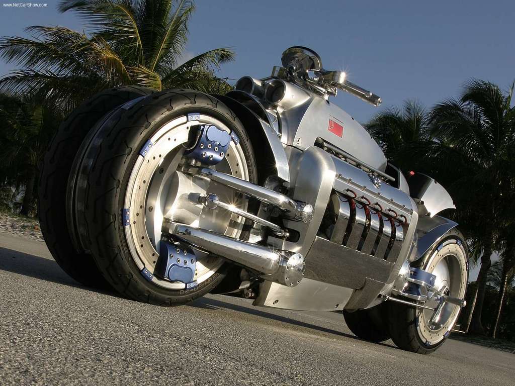 Dodge-Tomahawk_Concept_2003_1024x768_wallpaper_04