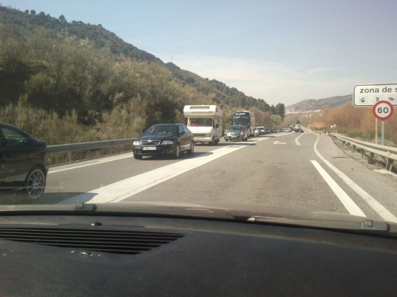 carretera sierra trafico