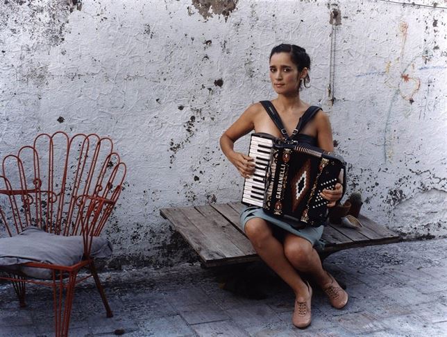 julieta-venegas