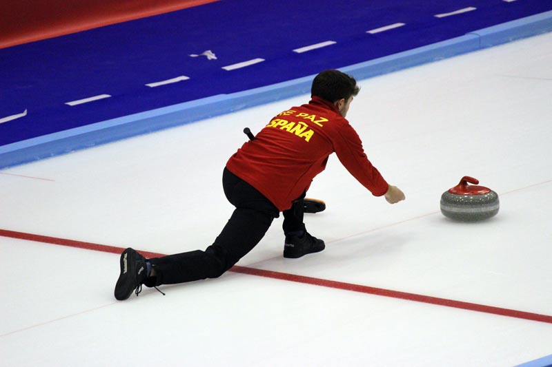 universiada-15-02-05-curling-calentamiento