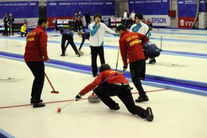 universiada-15-02-05-curling-masculino-04