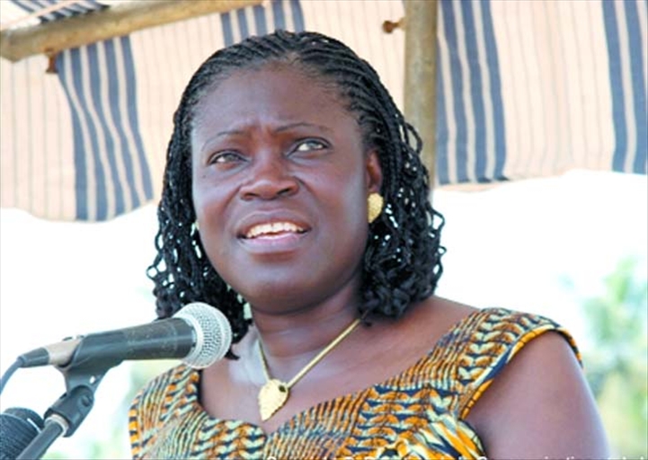 Simone-gbagbo_micro