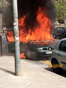 incendio coche marca 1