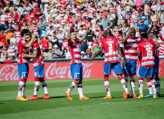 Granada-Cordoba-595-celebracion-gol