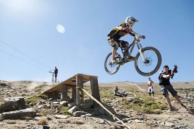 Descenso MTB Bullbikes Sierra Nevada