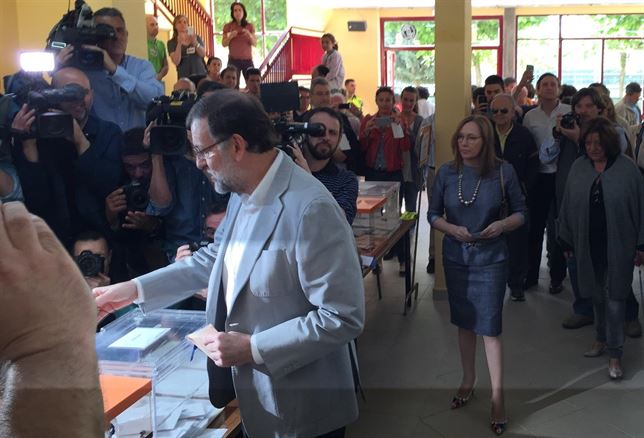 rajoy-votando