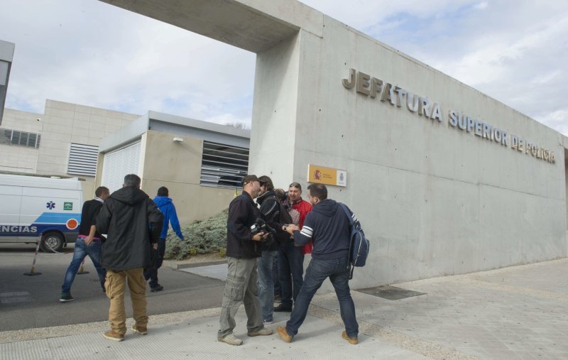 DETENIDOS TRES CURAS Y UN PROFESOR POR SUPUESTOS ABUSOS SEXUALES EN GRANADA