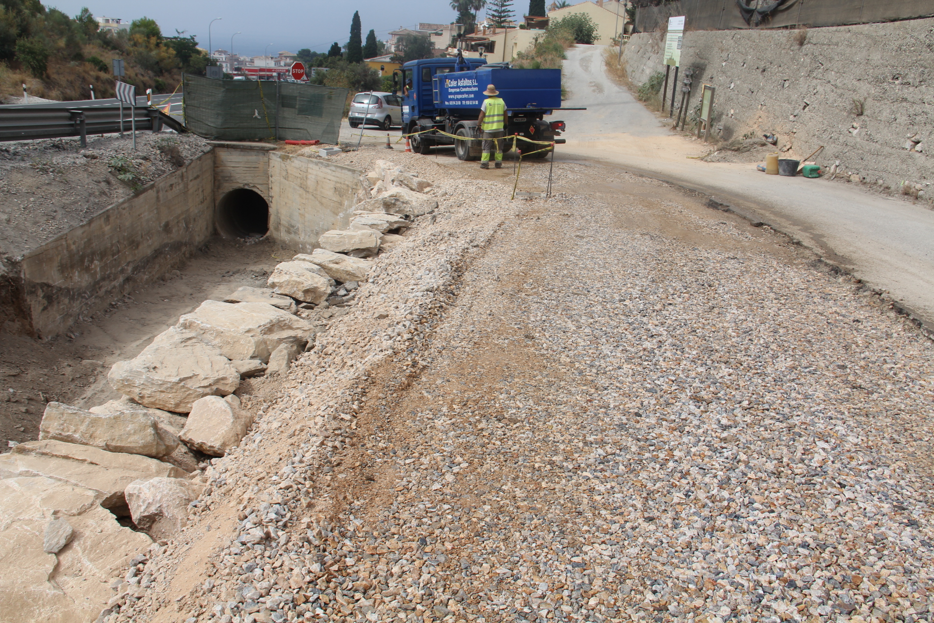 ACCESO PAGO GUERRA AL NORTE DE LA HERRADURA  YA PENDIENTE DEL ASFALTADO  15