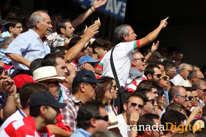 granadacf-villarreal-aficion_14