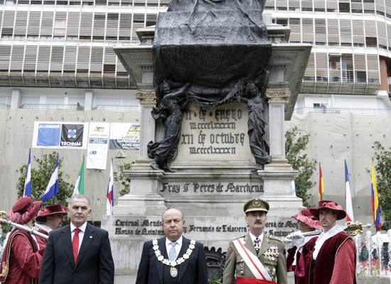 Día Hispanidad Pilar 2015 52 Pepe Torres Santiago Perez