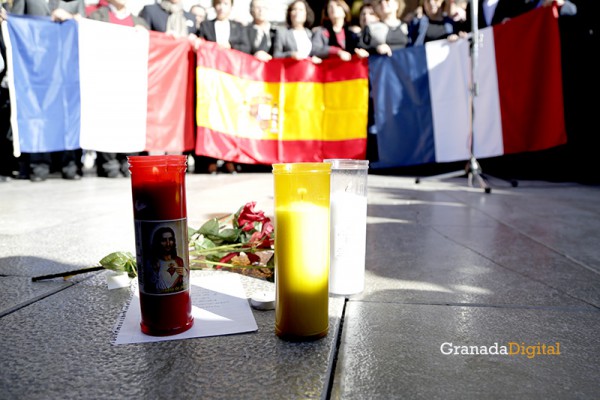 Atentados Francia Paco Cuenca Juan Garcia Montero, Sandra García Maria José Snachéz Rubio Pilar Aranda María Garrido ayuntamiento 2