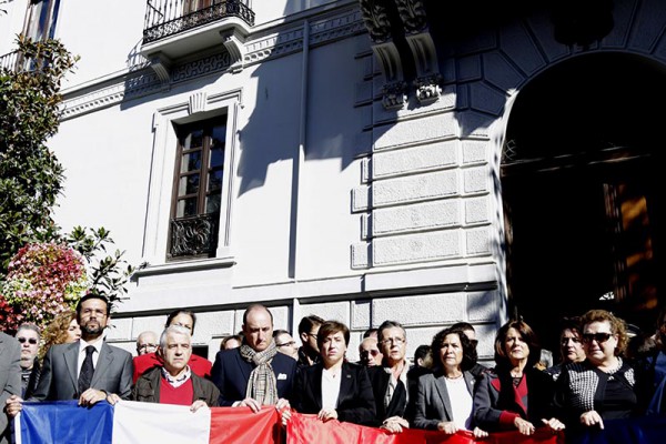 Atentados Francia Paco Cuenca Juan Garcia Montero, Sandra García Maria José Snachéz Rubio Pilar Aranda María Garrido