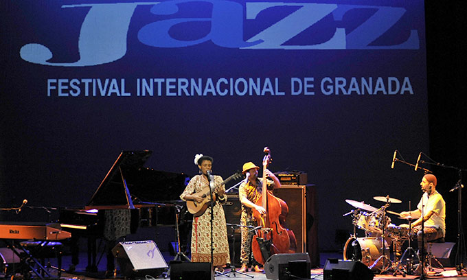 Carmen-Souza-Festival-Jazz-Granada-2015-Gabinete