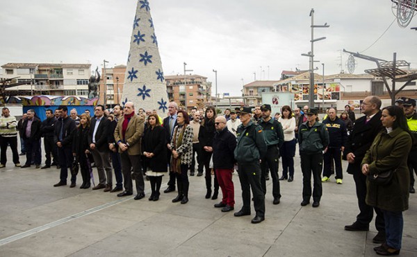 Minuto de Silencio Armilla Gerardo Sánchez Ana Gámez