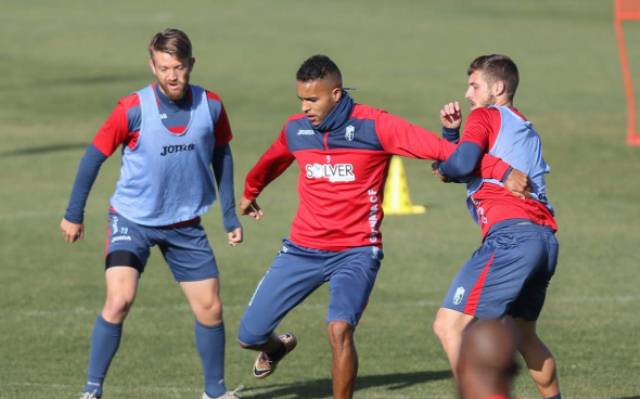 el-arabi-entrenamiento-ruben-perez-neuton