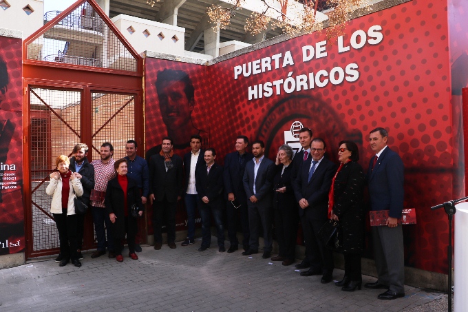 inauguracion-puerta-historicos-carmenes