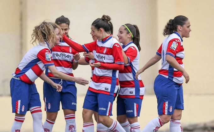 granadacf-femenino-celebracion-gol