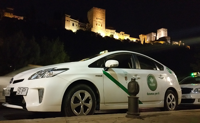 taxi granada alhambra