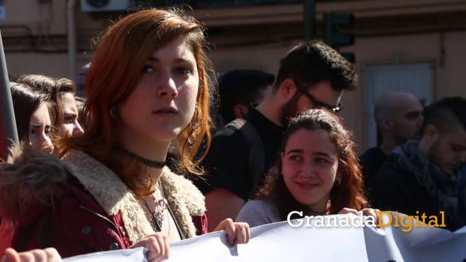 Manifestación-Estudiantil-contra-la-LOMCE