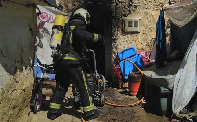 bomberos-guadix-incendio