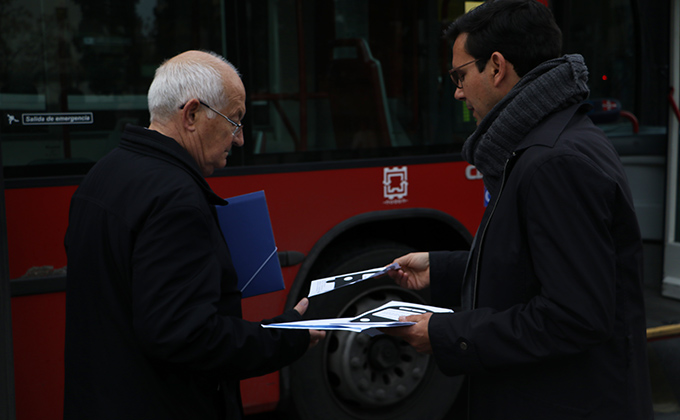 Paco Cuenca protesta autobuses 2