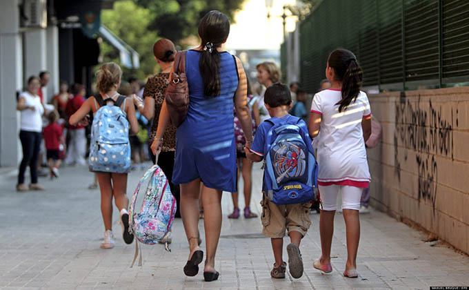 COMIENZA EL CURSO ESCOLAR 2012/2013 EN LOS COLEGIOS DE LA COMUNIDAD VALENCIANA