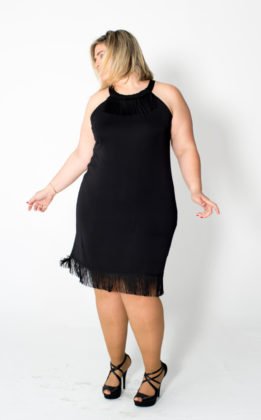 vestido negro de talla grande