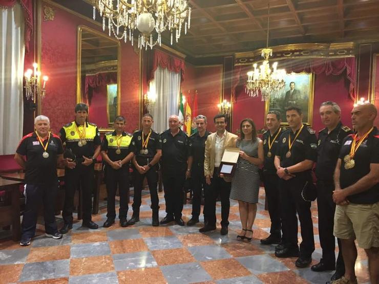 bomberosypoliciasAyuntamientodeGranada