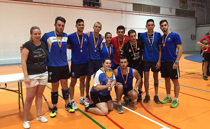 Los campeones del torneo de voleibol