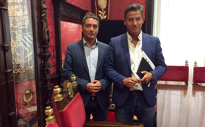 Manuel Olivares y Luis Salvador, tras la rueda de prensa