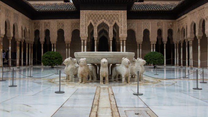 Patio de los Leones