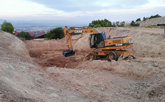 fosa-lorca-grua-excavacion-alfacar