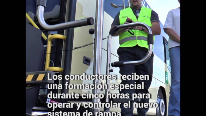 La-línea-metropolitana-de-autobús-Granada-Dúrcal-cuenta-desde-hoy-con-cuatro-nuevos-coches-adaptados