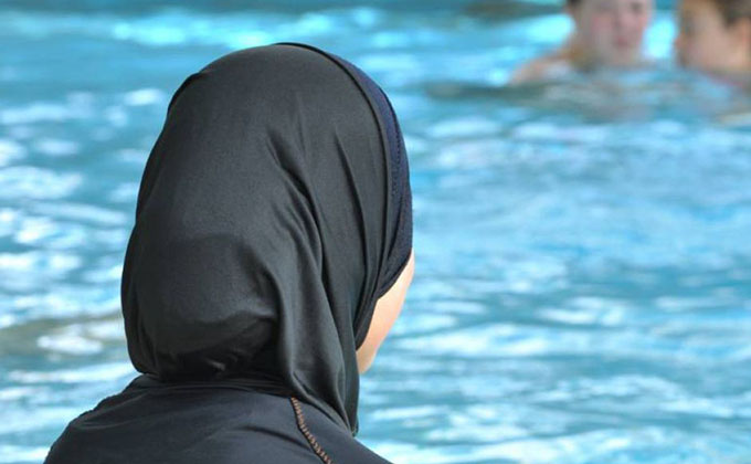 burkini-piscina