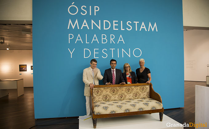 Paco Cuenca inaugura la Osip Mandelstam en el Centro Lorca