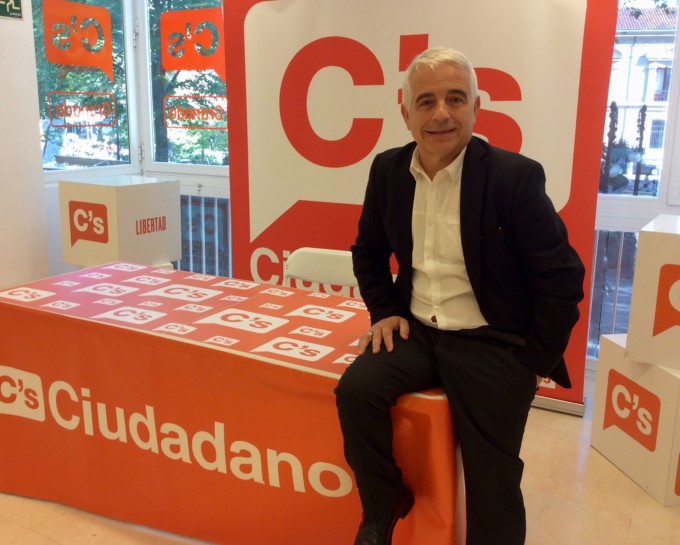 el-parlamentario-granadino-de-ciudadanos-jose-antonio-funes