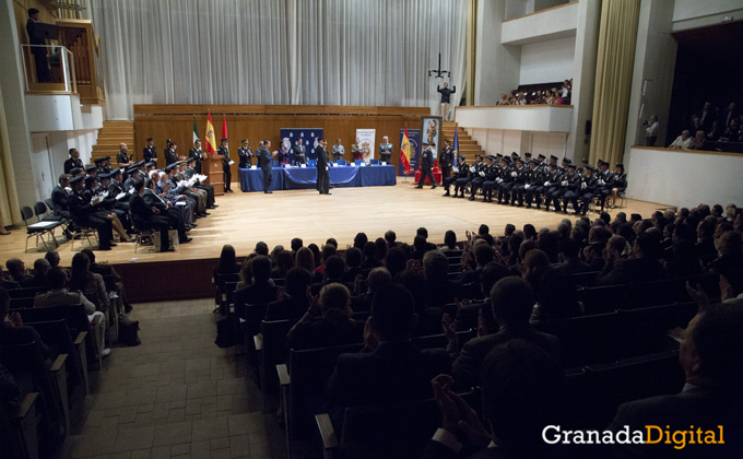 homaneaje policía nacional manuel de falla foto-2