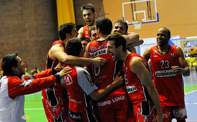 arcos-baloncesto-albacete-coviran-granada-fundacion