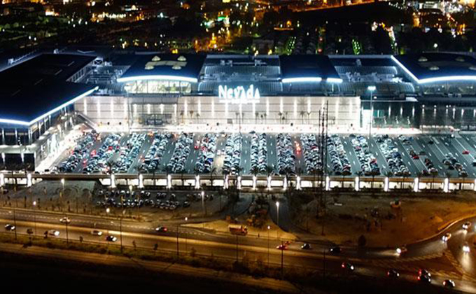 centro-comercial-nevada-noche